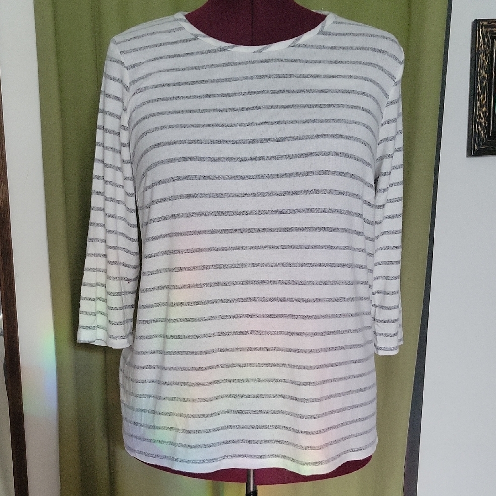 Jules & Leopold Gray and White Striped Long Sleeve Top